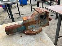 Werkbank met bankschroef - afbeelding 4 van  4