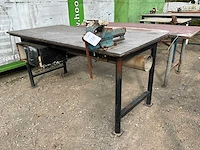 Werkbank met bankschroef - afbeelding 1 van  6