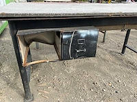Werkbank met bankschroef - afbeelding 3 van  6