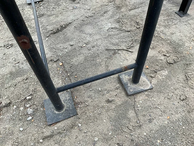 Werkbank met bankschroef - afbeelding 3 van  5