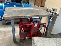 Werkbank met bankschroef - afbeelding 1 van  6