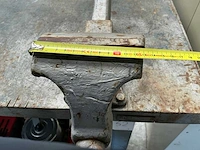 Werkbank met bankschroef - afbeelding 6 van  6