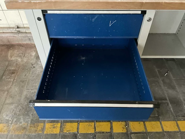 Werkbank - afbeelding 4 van  4