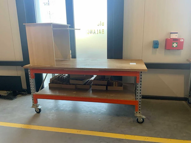 Werkbank - afbeelding 1 van  6