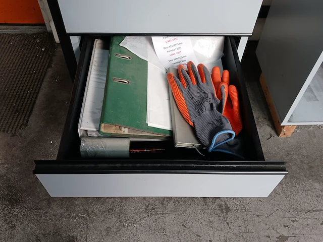 Werkbank - afbeelding 8 van  12