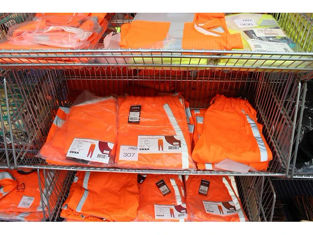 Werkbroeken oxxa x-viz strong fluoriserend oranje. 16 stuks in twee draadmanden. let op excl. draadmanden - afbeelding 1 van  3