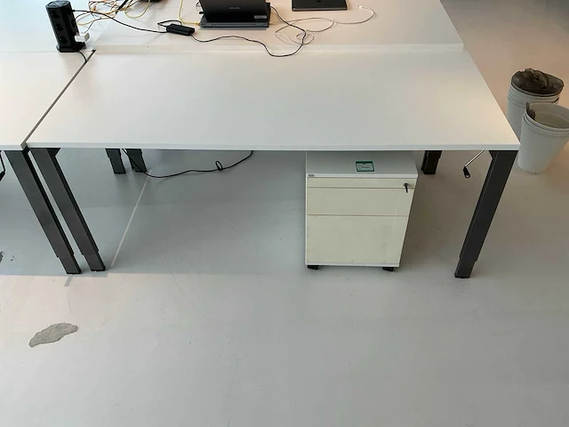 Werkeiland (4 bureau’s) (4x) - afbeelding 2 van  7