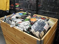 Werkhandschoen in diverse maten en uitvoeringen in palletbox. let op! een rand gevuld - afbeelding 2 van  3