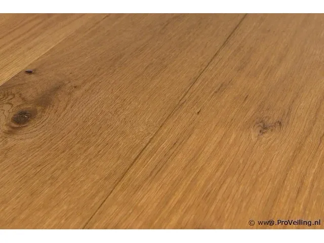 Werkingsvrije eikenvloer 82,3 m2 19 pak - afbeelding 1 van  3