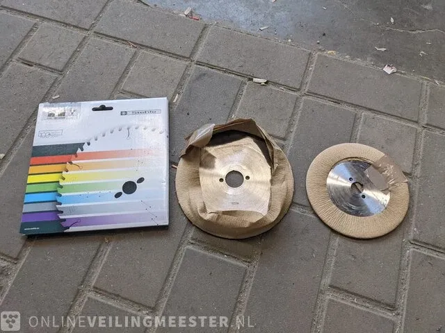 Werkkast met inhoud - afbeelding 17 van  85
