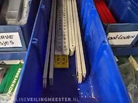 Werkkast met inhoud - afbeelding 75 van  85