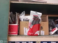 Werkkast met inhoud - afbeelding 12 van  85