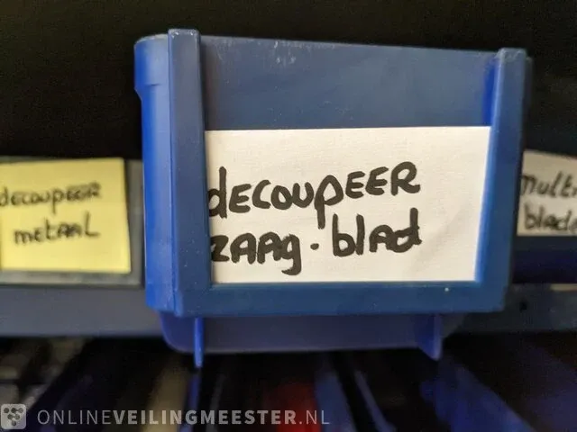 Werkkast met inhoud - afbeelding 78 van  85