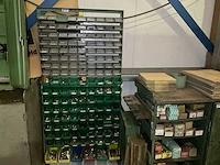 Werkkast / wandrek met inhoud - afbeelding 5 van  12