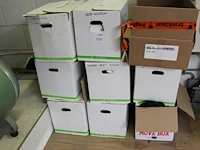 Werkkleding met opdruk in 9 dozen. - afbeelding 1 van  2