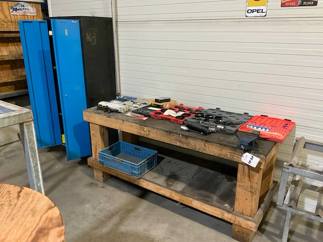 Werkplaats gereedschap - afbeelding 1 van  12