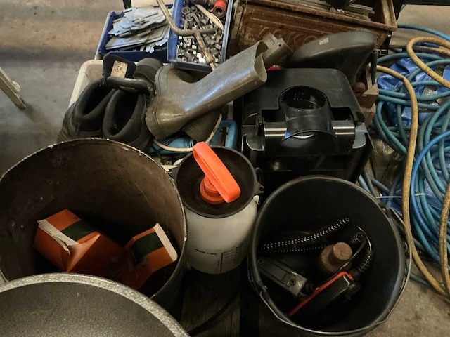 Werkplaats inventaris - afbeelding 3 van  8