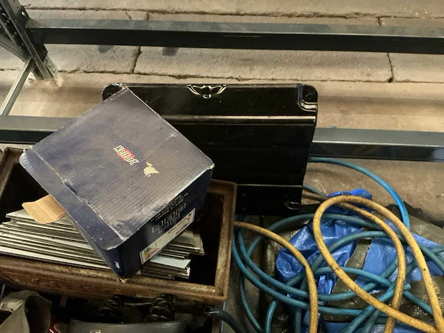 Werkplaats inventaris - afbeelding 8 van  8