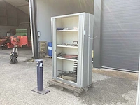 Werkplaats kast met inhoud - afbeelding 1 van  9