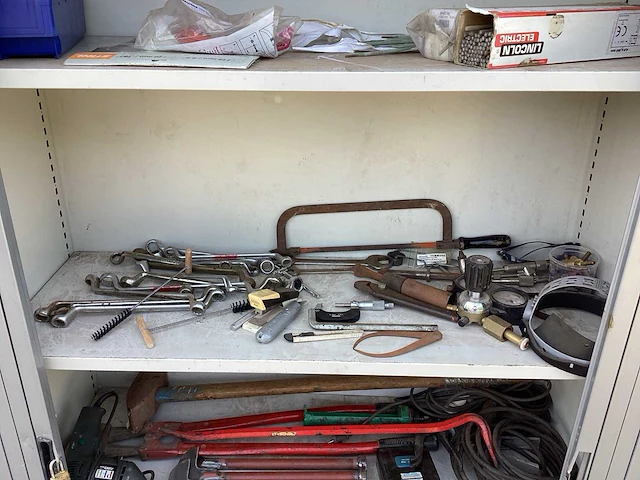 Werkplaats kast met inhoud - afbeelding 6 van  9
