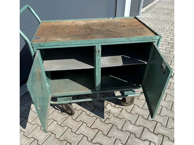 Werkplaats kast met wielen, en gedore kisten, gedore - afbeelding 2 van  11