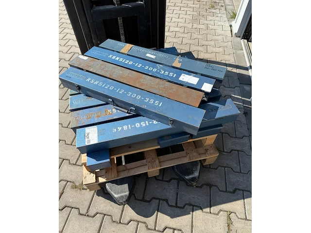 Werkplaats kast met wielen, en gedore kisten, gedore - afbeelding 7 van  11