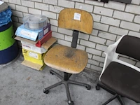 Werkplaats stoel. - afbeelding 2 van  2