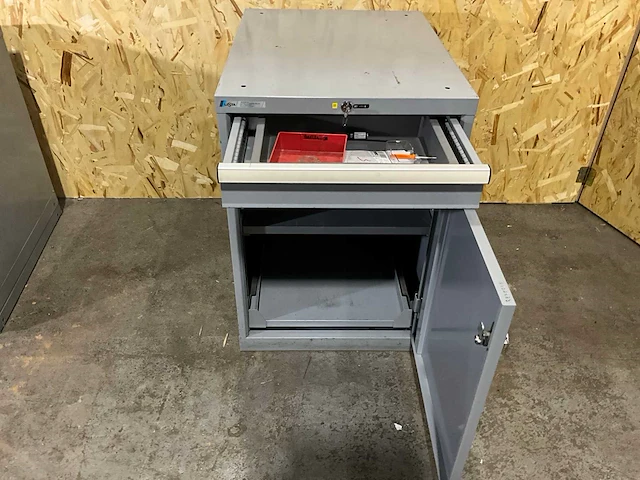 Werkplaatskast 58x73x80cm - afbeelding 3 van  3