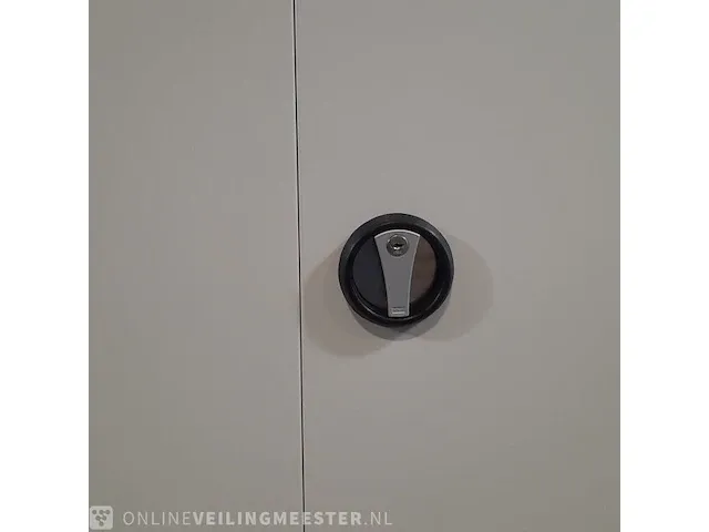 Werkplaatskast en vitrinekast - afbeelding 5 van  15