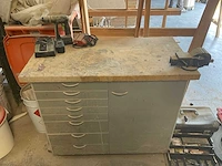 Werkplaatskast met bankschroef - afbeelding 1 van  6