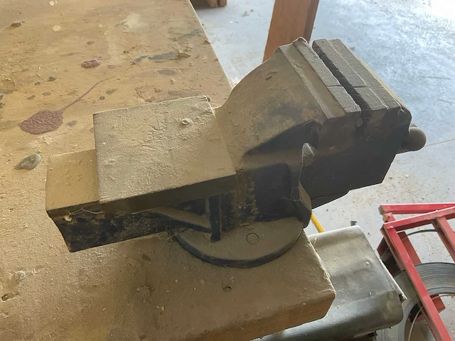 Werkplaatskast met bankschroef - afbeelding 3 van  6