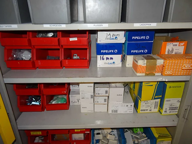 Werkplaatskast met inhoud (9x) - afbeelding 9 van  34