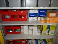Werkplaatskast met inhoud (9x) - afbeelding 9 van  34