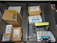 Werkplaatskast met inhoud (9x) - afbeelding 10 van  34