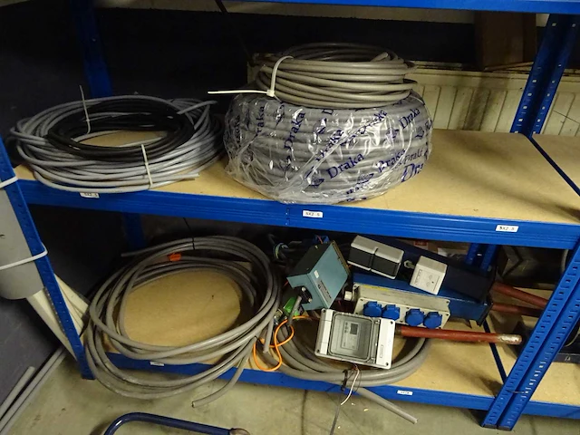 Werkplaatskast met inhoud (9x) - afbeelding 22 van  34
