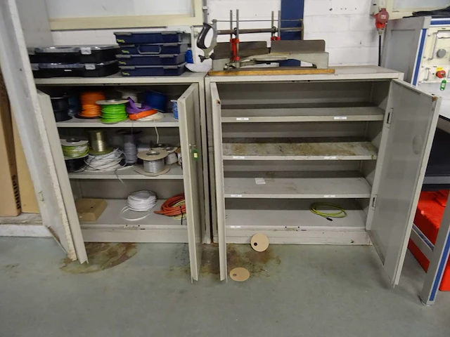 Werkplaatskast met inhoud (9x) - afbeelding 12 van  34