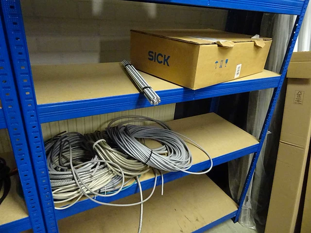 Werkplaatskast met inhoud (9x) - afbeelding 28 van  34