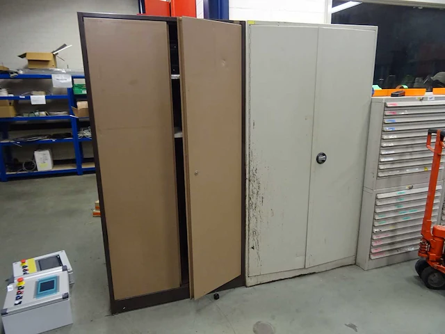 Werkplaatskast met inhoud (9x) - afbeelding 23 van  34