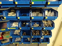 Werkplaatskast met inhoud (9x) - afbeelding 32 van  34