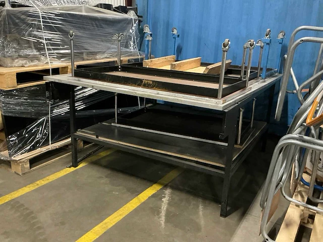 Werkplaatsmeubilair (5x) - afbeelding 1 van  3