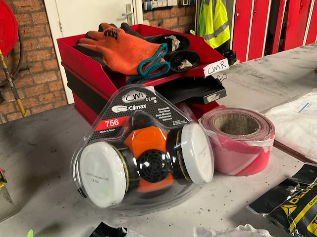 Werkplaatsmeubilair en -inventaris - afbeelding 26 van  28