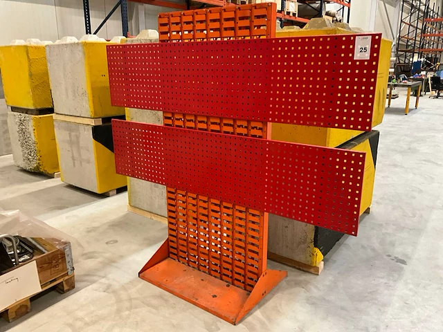 Werkplaatsmeubilair - afbeelding 1 van  6