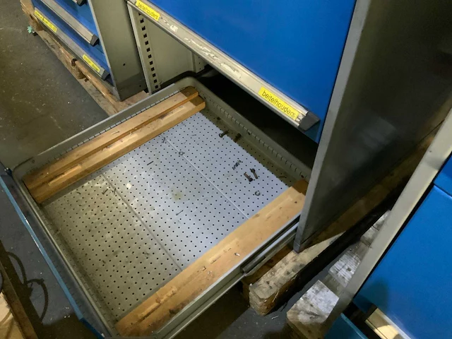 Werkplaatsmeubilair - afbeelding 4 van  6