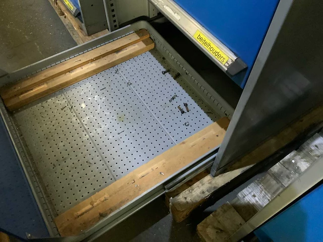 Werkplaatsmeubilair - afbeelding 5 van  6