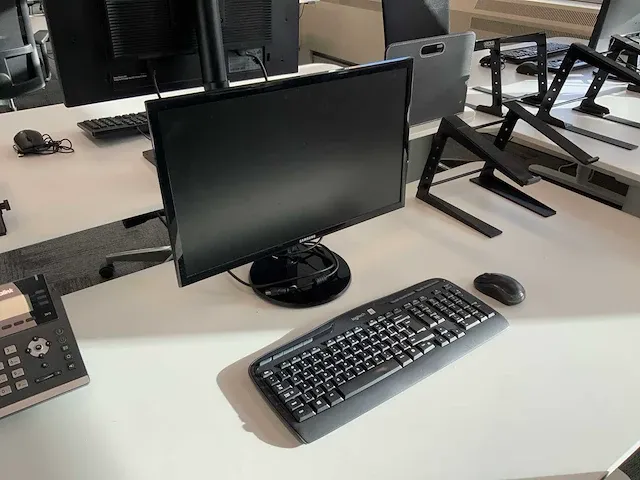 Werkplek (16x) - afbeelding 15 van  36