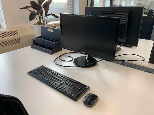 Werkplek (16x) - afbeelding 22 van  36