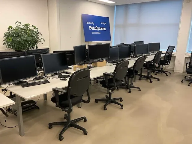 Werkplek inventaris (5x) - afbeelding 1 van  13