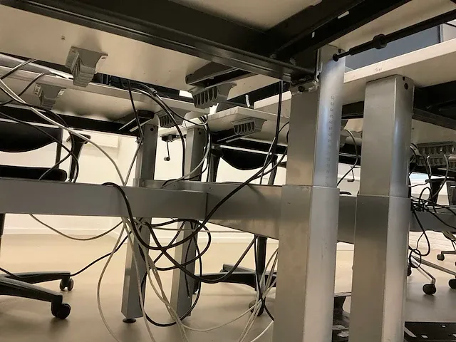 Werkplek inventaris (5x) - afbeelding 8 van  13