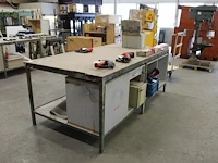 Werktafel 252 x 123 x 94 cm met metalen onderstel, deur, lade en onderplateau let op! exclusief genummerde... - afbeelding 2 van  4