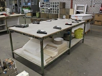 Werktafel 252 x 123 x 94 cm met metalen onderstel, deur, lade en onderplateau. let op! exclusief genummerd... - afbeelding 4 van  4
